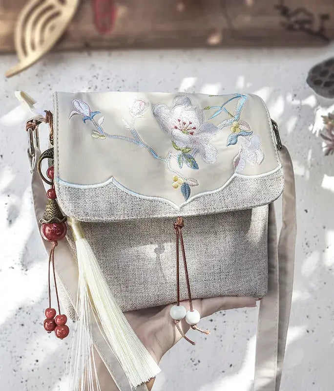 Embroidered Crossbody Bag – Vintage Style