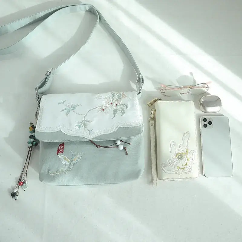 Embroidered Crossbody Bag – Vintage Style