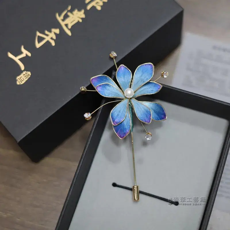 Handmade Suzhou Velvet Flower Brooch – Hanfu & Qipao Pin, Gift Box