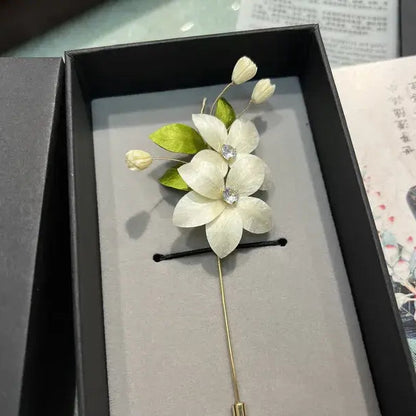 Handmade Suzhou Velvet Flower Brooch – Hanfu & Qipao Pin, Gift Box