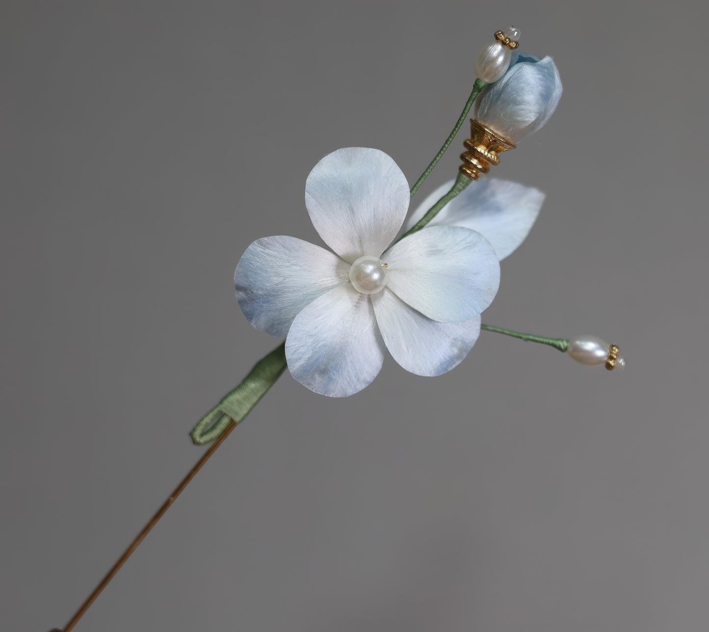 Handmade Suzhou Velvet Flower Brooch – Hanfu & Qipao Pin, Gift Box