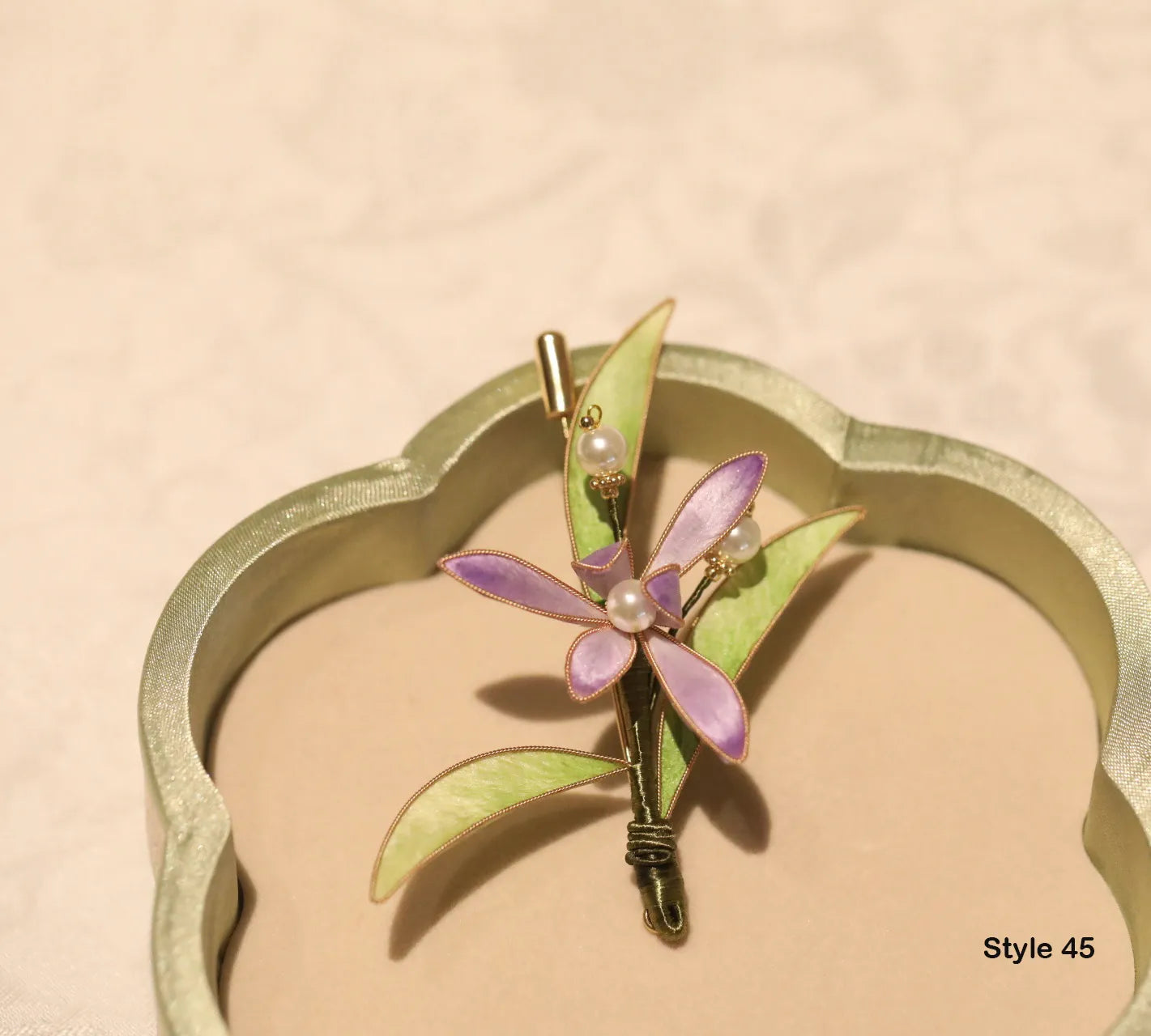 Handmade Velvet Flower Brooch – Elegant Gift for Mom or Teacher