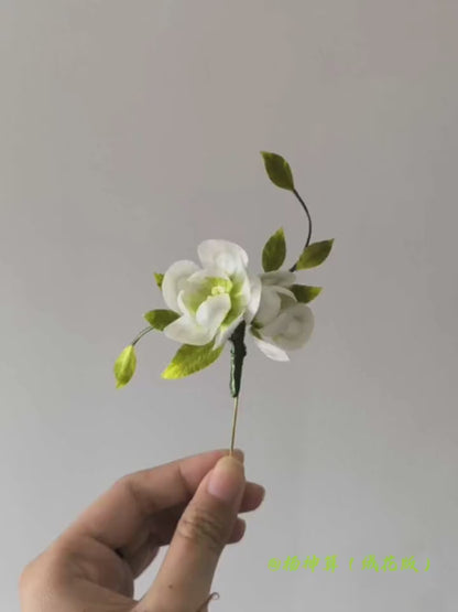 Handmade Suzhou Velvet Flower Brooch – Hanfu & Qipao Pin, Gift Box